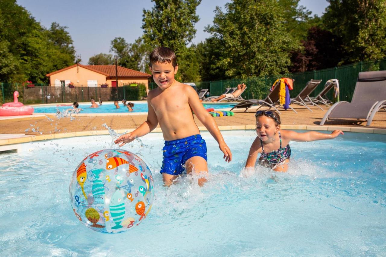 Camping De La Bageasse Brioude Luaran gambar