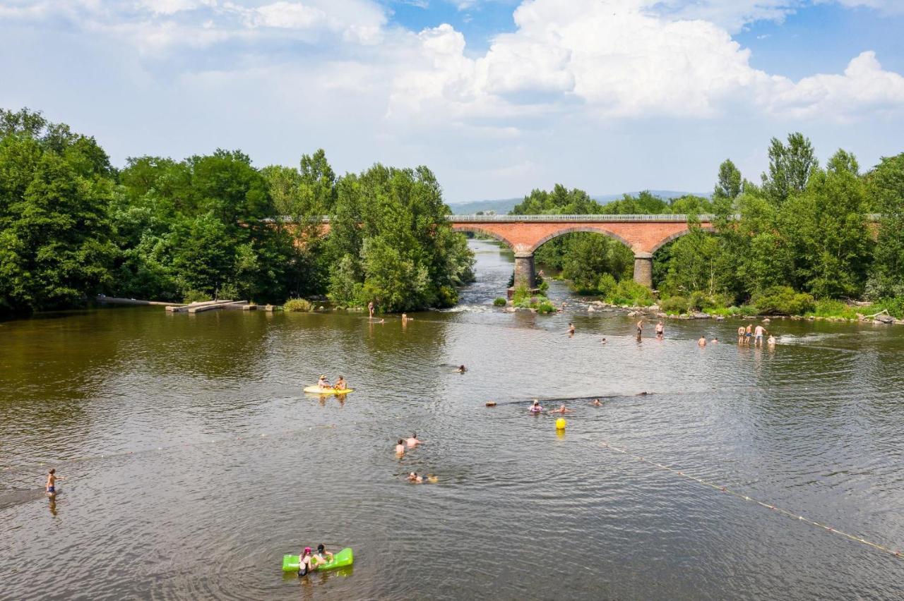 Camping De La Bageasse Brioude Luaran gambar