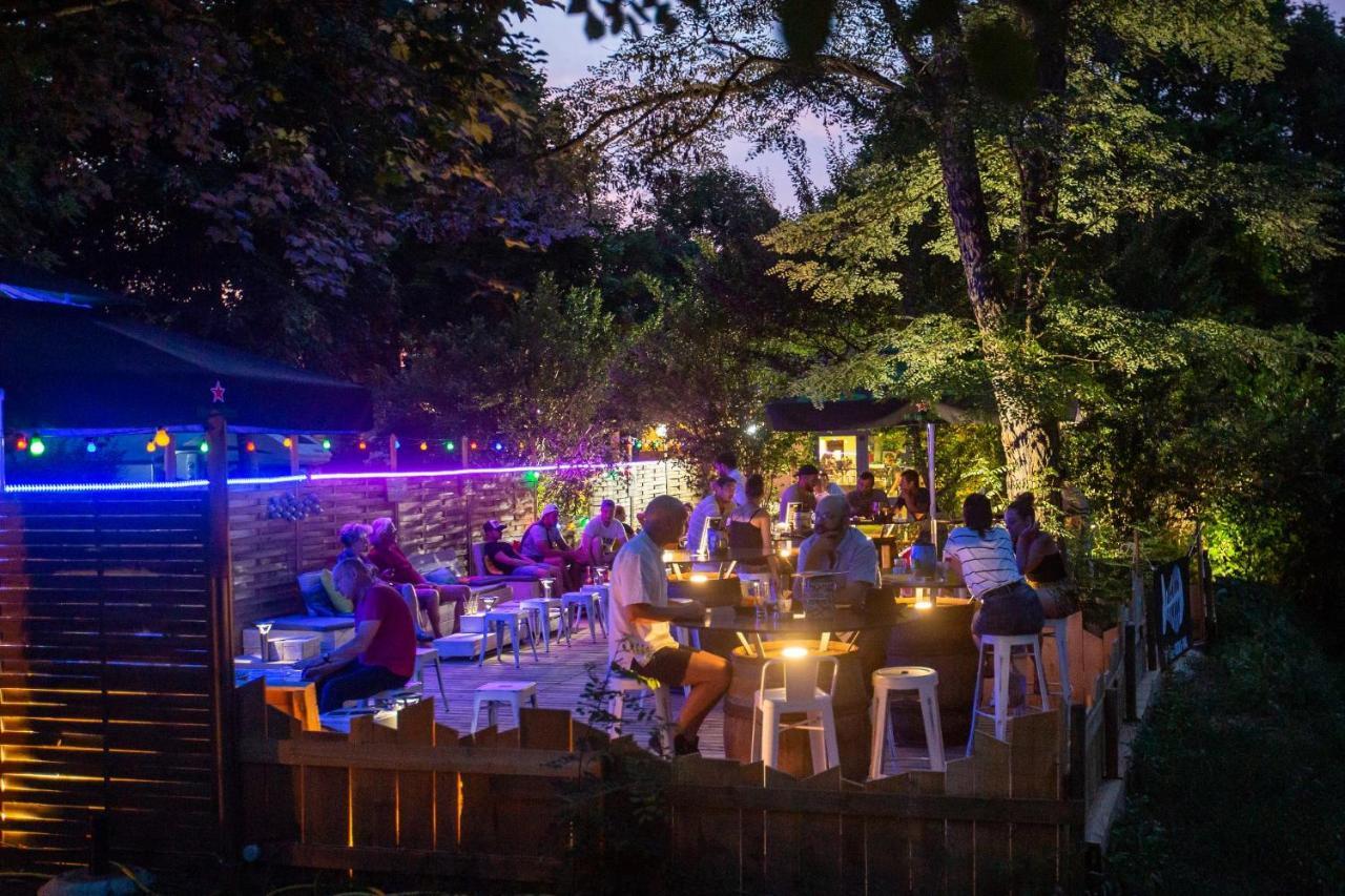 Camping De La Bageasse Brioude Luaran gambar