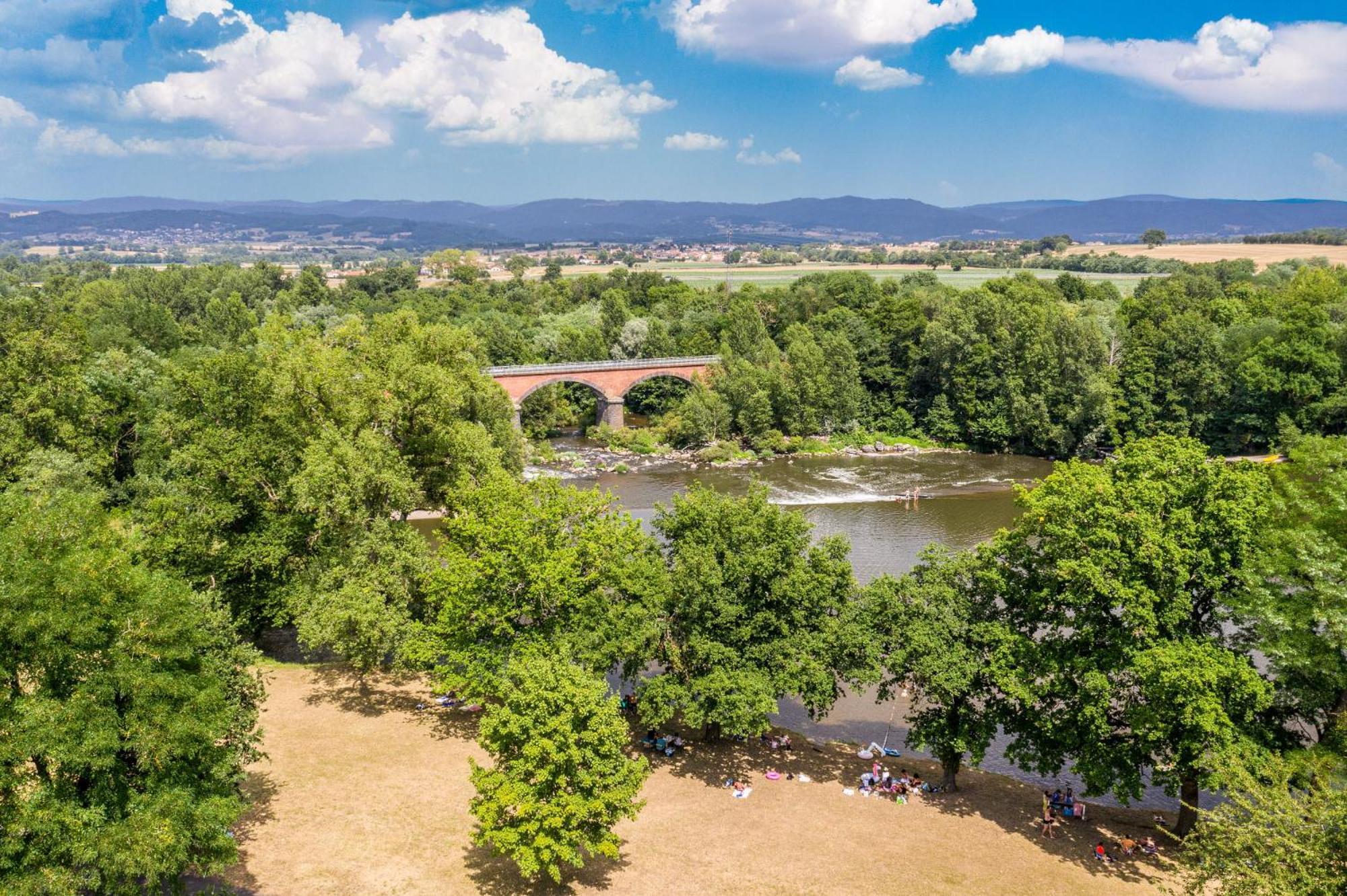 Camping De La Bageasse Brioude Luaran gambar