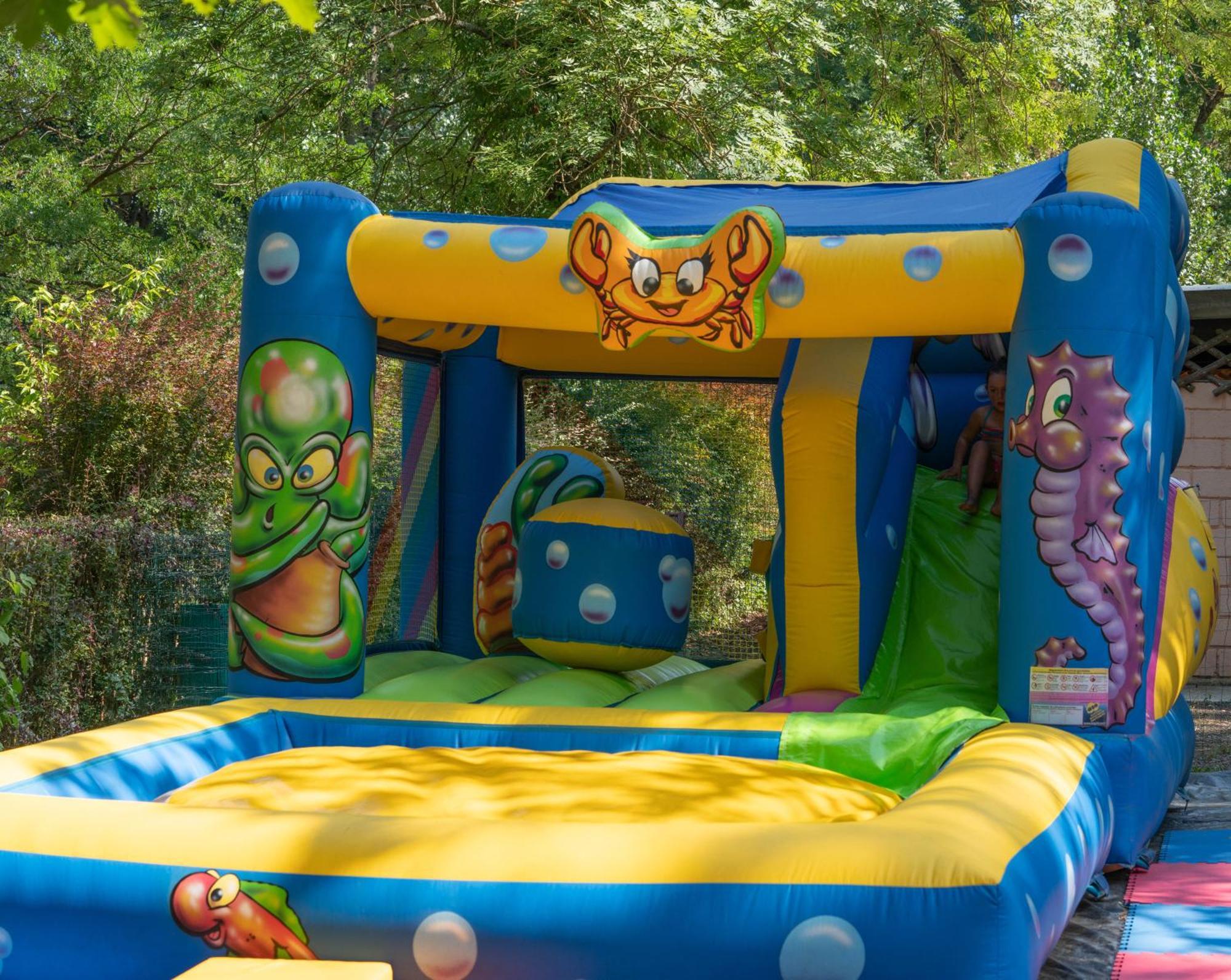 Camping De La Bageasse Brioude Luaran gambar