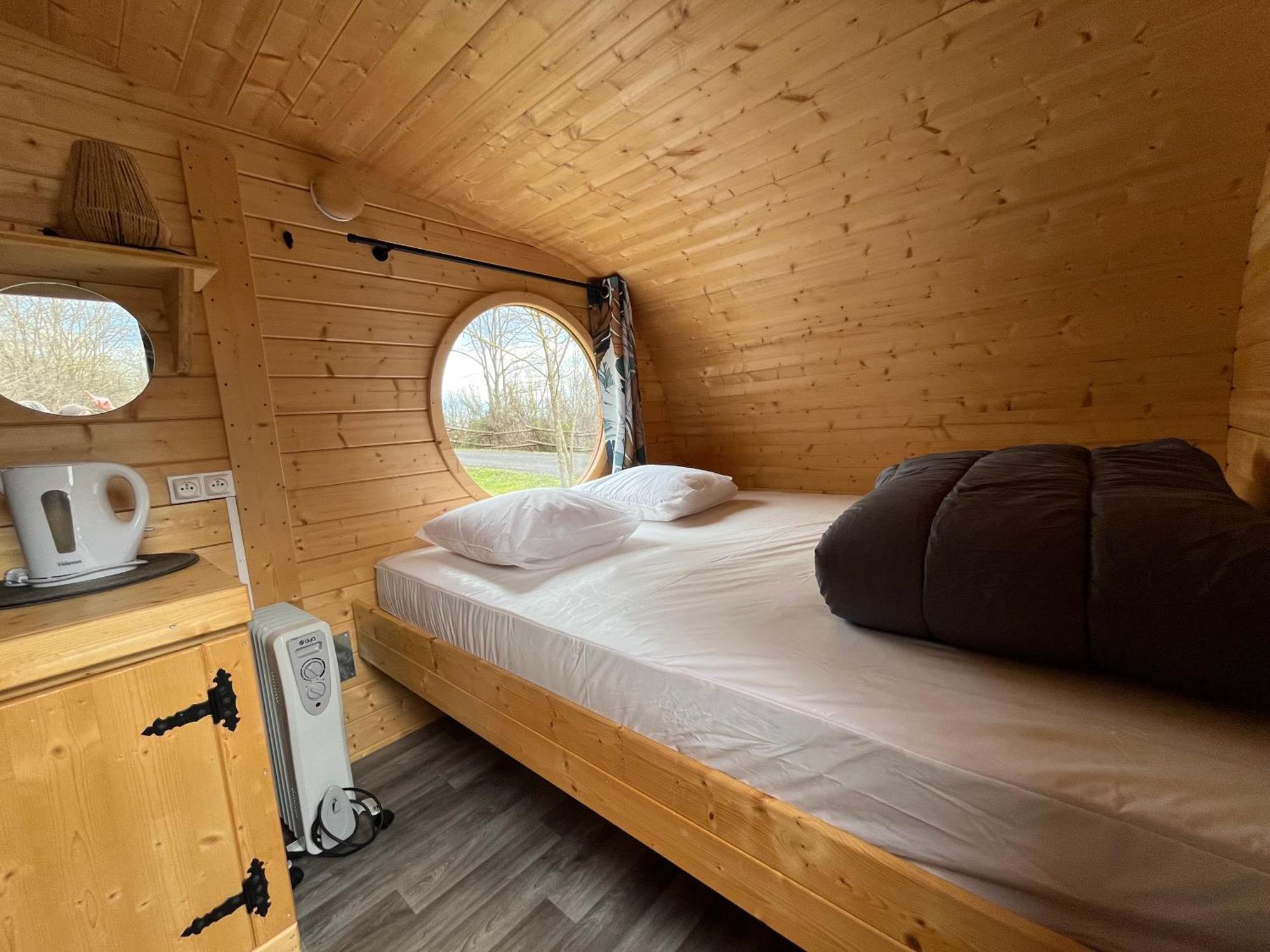 Camping De La Bageasse Brioude Luaran gambar